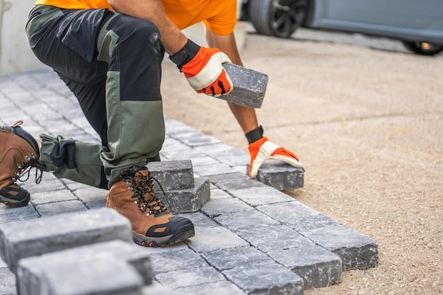 Interlocking paver driveway for a Portland property